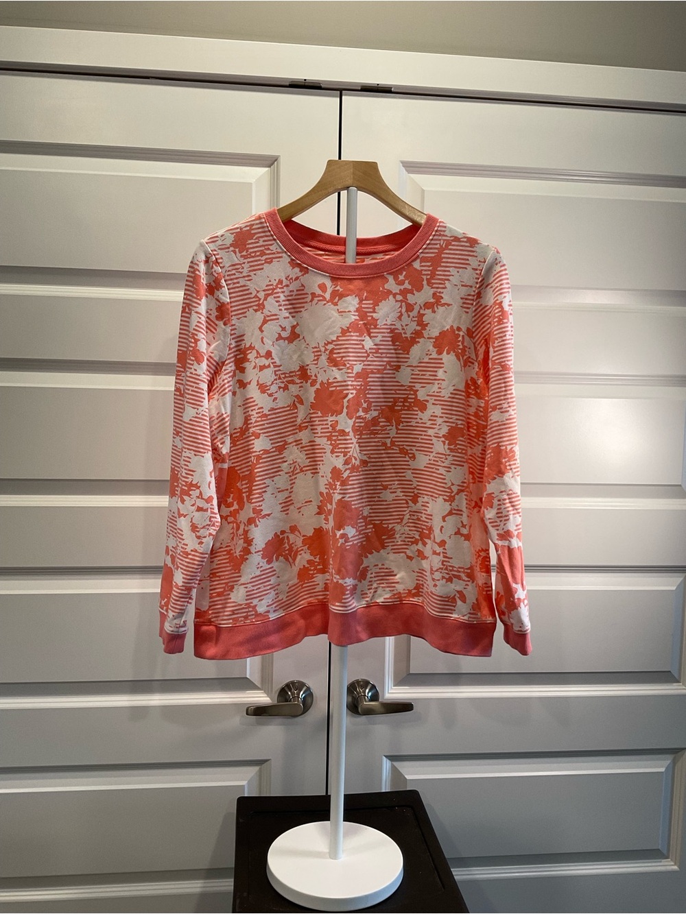 Women's Coral Floral Crew Sweatshirt